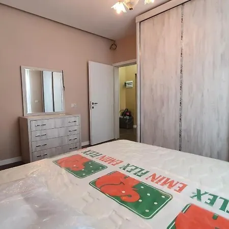 Lotus - City Center Apartment *